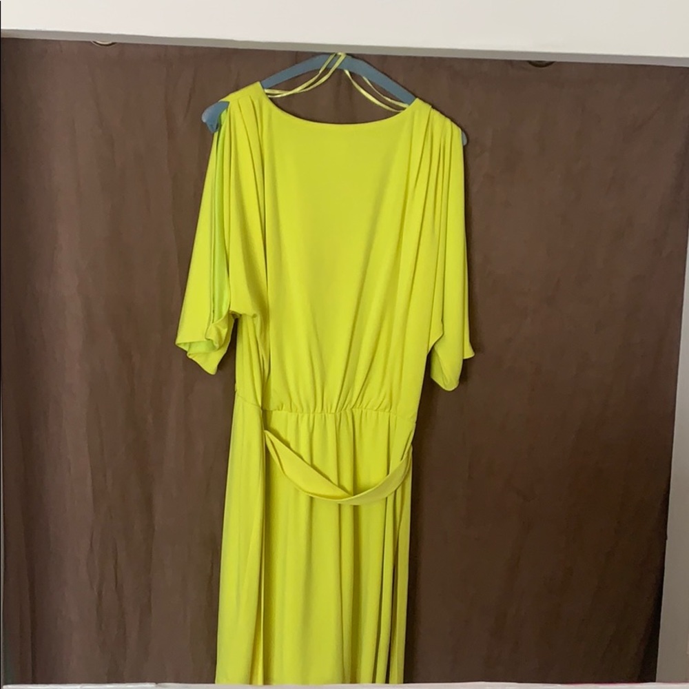 Dress - Picture 2 of 2
